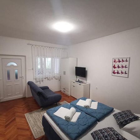 Apartment Dario Novi Vinodolski Exteriör bild