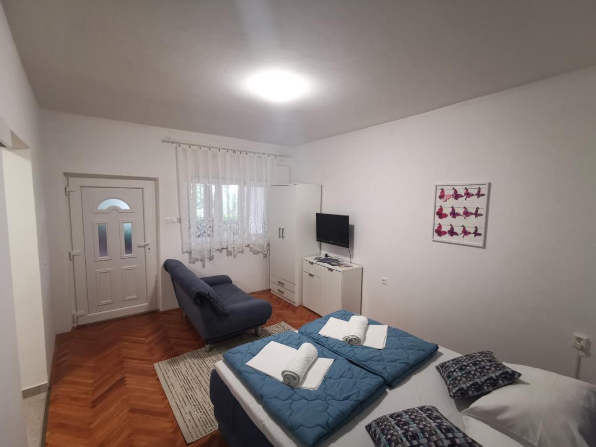 Apartment Dario Novi Vinodolski Exteriör bild